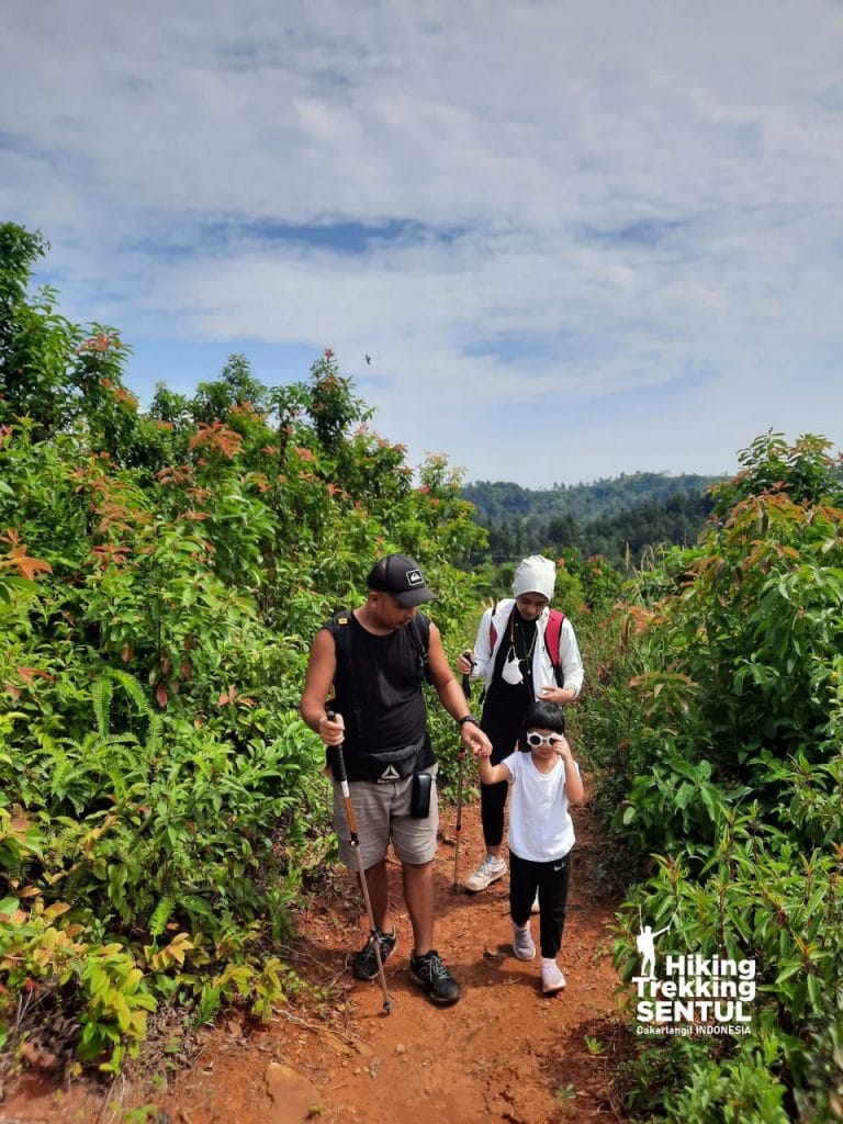 paket trekking sentul 1